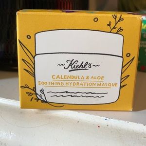 Kiehl’s Calendula& Aloe Smoothing Hydration Masque